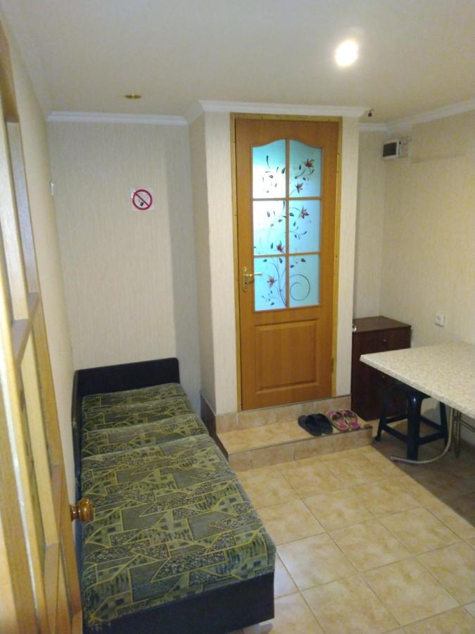 Апартаменти частный дом, отдельный вход и двор Черкаси Екстер'єр фото